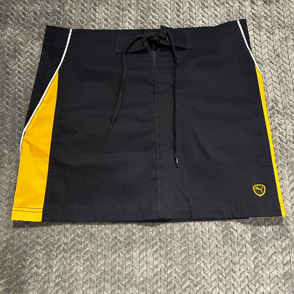 Puma Women’s Navy Mini Skirt with Yellow Side Panels Size L